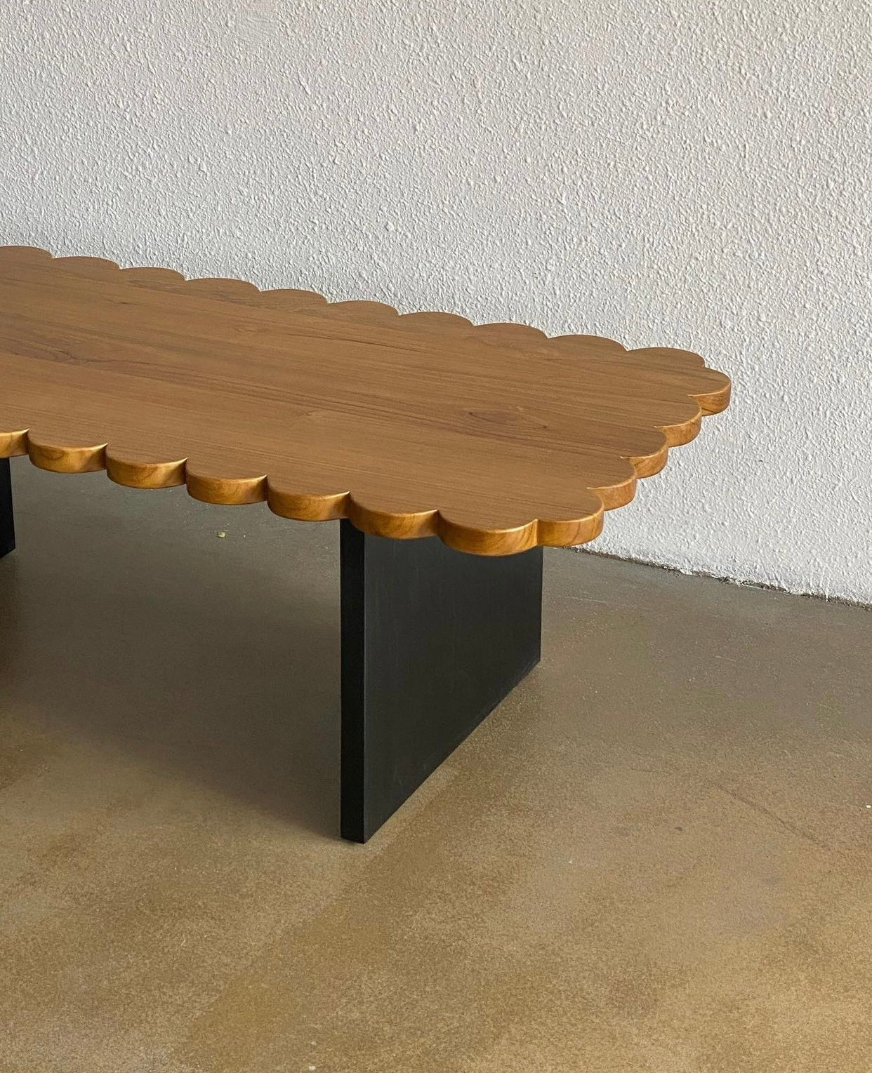 Biskut Table
